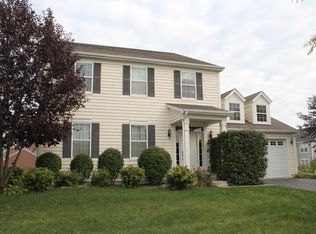 295 Weymouth Ave, Elgin, IL 60124