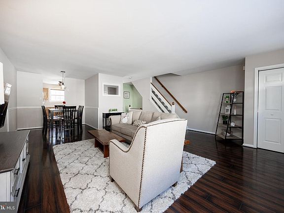 5th image of 4423 Somerset Ln