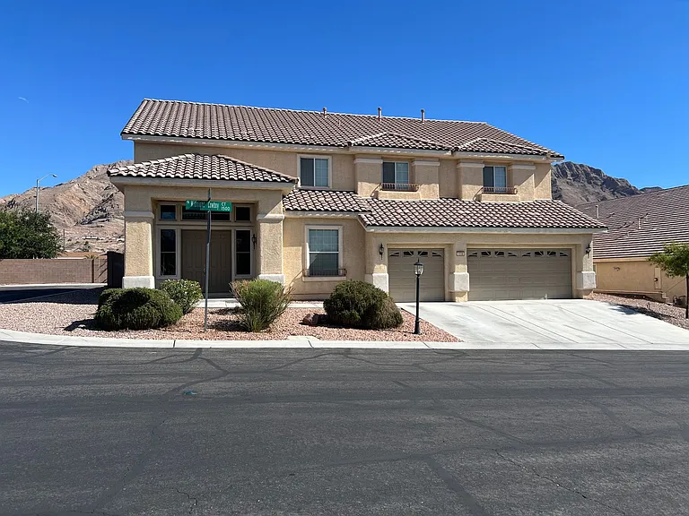 1550 Midnight Cowboy Ct — Photo 2