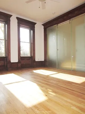 Rented by City Connections Realty | media 10