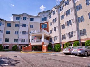 189 Forest Ave APT 316, Paramus, NJ