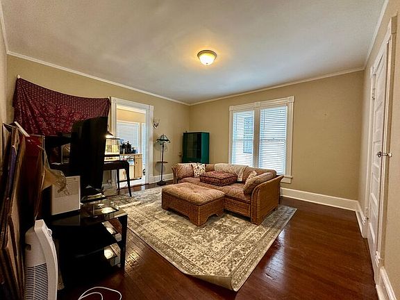 5th image of 1313 Winchester St #2