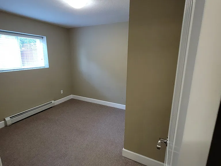 148b St — Photo 4