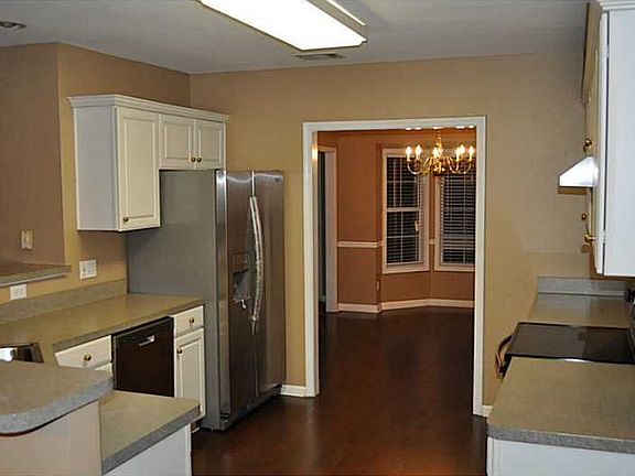 4th image of 9965 Lauren Hall Ct