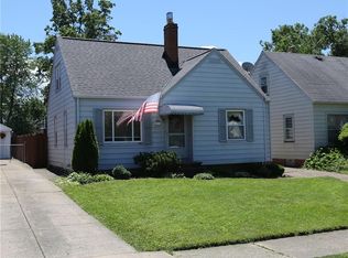 8311 Pinegrove Ave, Parma, OH
