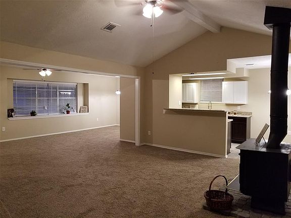 3rd image of 10802 Sagewind Dr