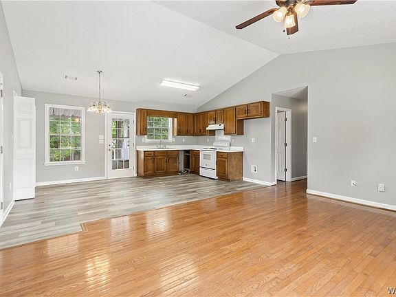 3rd image of 1740 24th St E