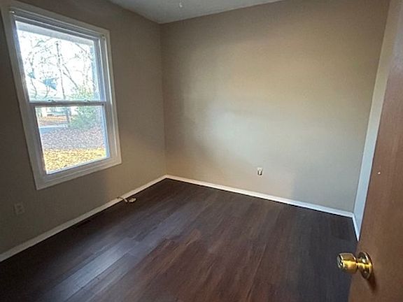 4th image of 1716 S Olive St #1718