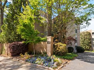 2734 Peachtree Rd NW APT A201, Atlanta, GA 30305