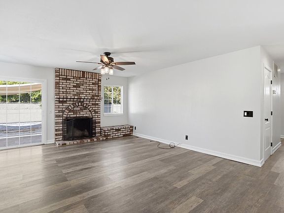 4th image of 1454 Arlington Rd