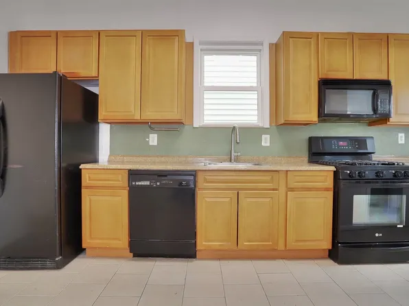 119 Zabriskie St APT 3, Jersey City, NJ 07307