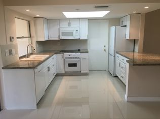 6860 NW 16th St, Margate, FL 33063