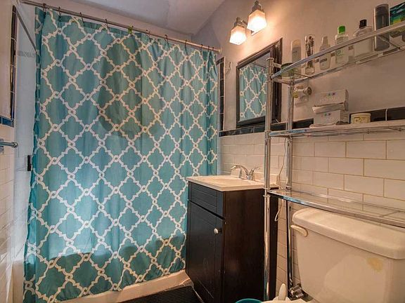 4th image of 34-11 93rd St APT 1F