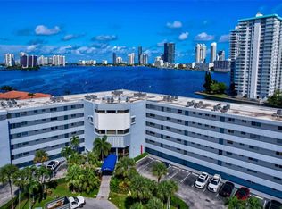 4000 NE 170th St APT 606, North Miami Beach, FL 33160
