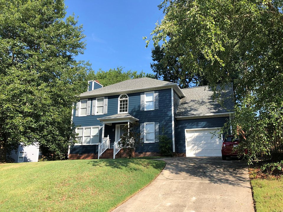 Brand new siding and paint!