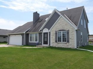 1713 Shore Dr, Racine, WI 53402