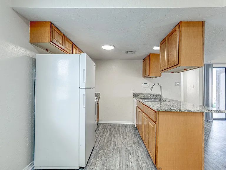 2904 NW 45th Pl #2904-C — Photo 12