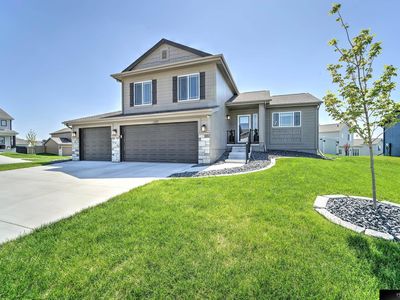 11101 Reynolds St, Omaha, NE, 68142