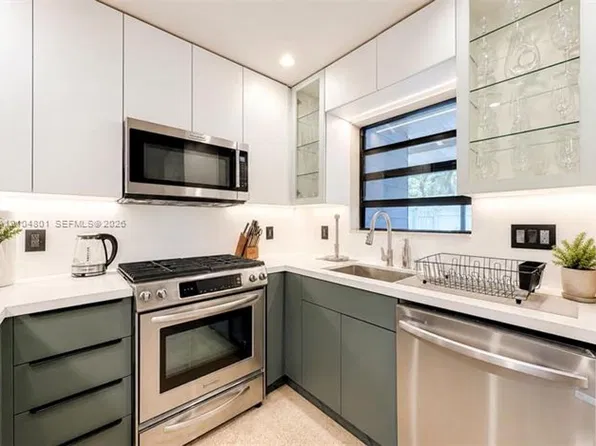 2400 NE 5th Ave #2400, Fort Lauderdale, FL 33305