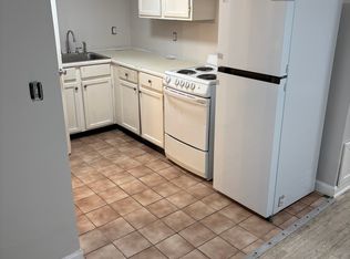 51 Willow St FLOOR 3, Coventry, RI 02816