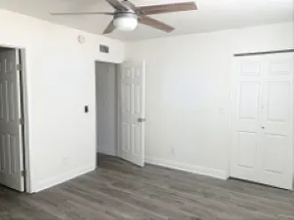 2 bed, 906 sqft, $1,375 — Photo 2