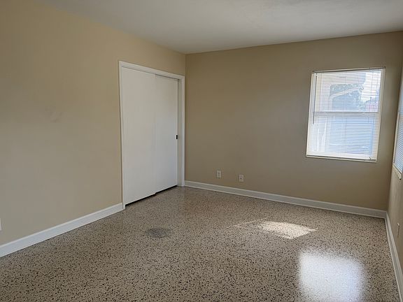 4th image of 3102 W Tampa Bay Blvd