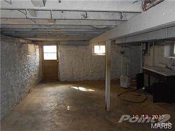 5th image of 7102 Winona Ave
