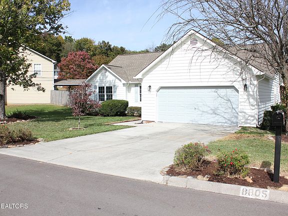 2nd image of 8805 Quails Bend Ln