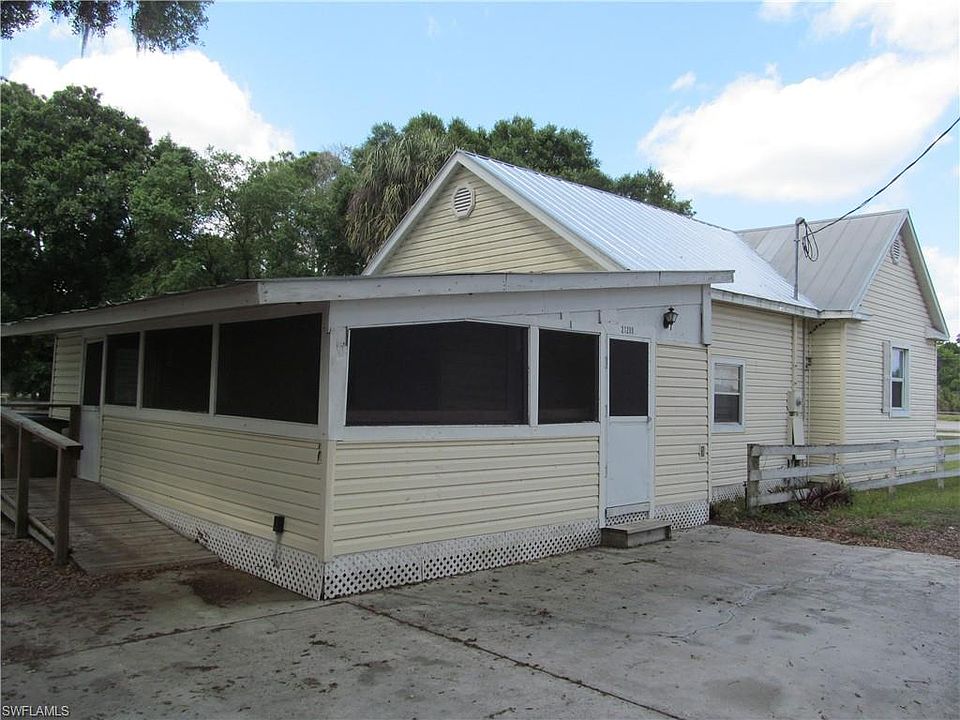 1st image of 21200 Palm Beach Blvd