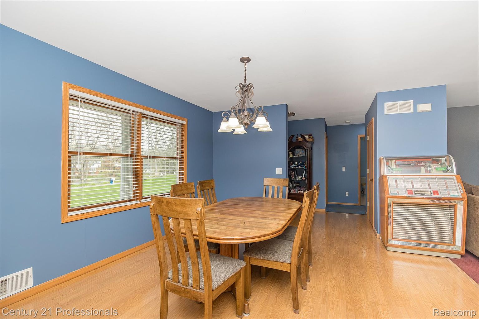 6591 Windiate Rd, photo 12