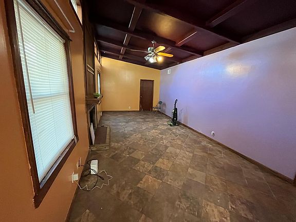 5th image of 3101 S Cedar Ave