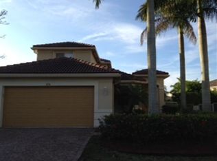 696 Bald Cypress Rd, Fort Lauderdale, FL 33327