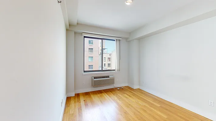 Rented by Bond New York | media 21