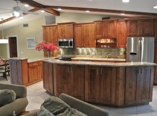 6 Hemlock Ln, Tequesta, FL 33469