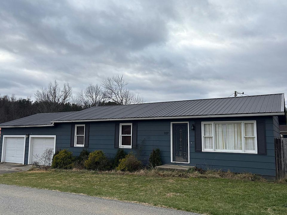 1st image of 107 Castle Dr