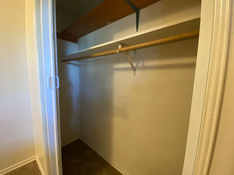 1404 N Brook Ct — Photo 18