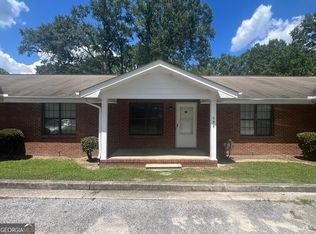 986 Locust Dr NE, Conyers, GA 30012