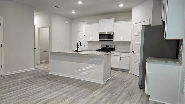40665 Cara Mae St — Photo 16