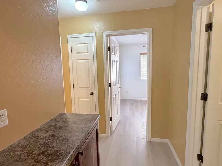 10020 W Wood St — Photo 12