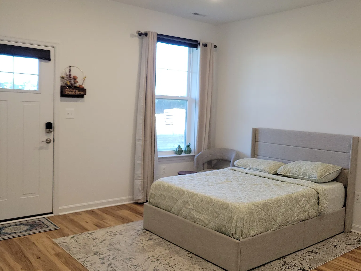 1 bed, 239 sqft, $1,275 — Photo 3