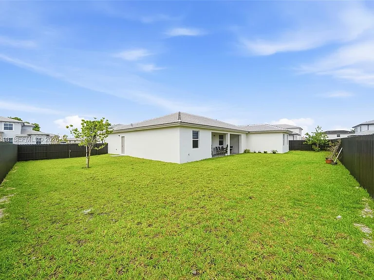 13249 SW 189th Ter — Photo 20