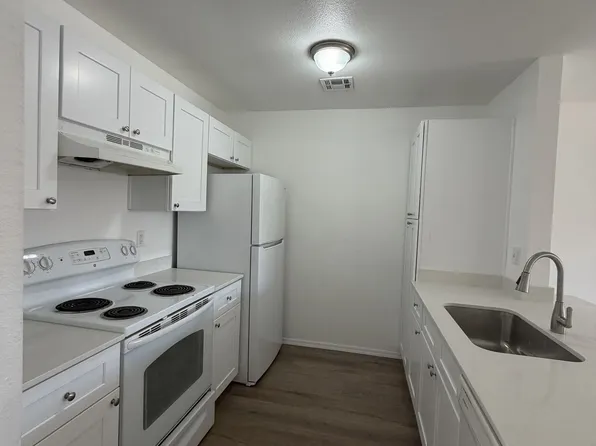 230 W Roger Rd Unit 3, Tucson, AZ 85705