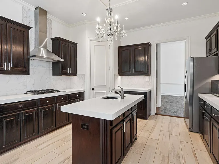 1125 Longford Cir — Photo 14