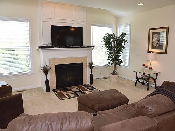 4th image of 1720 Teakwood Ln