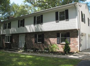 175 Carpenter Rd, Scituate, RI 02825