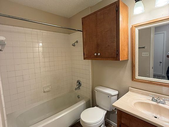2nd image of 812A Ramble Ln