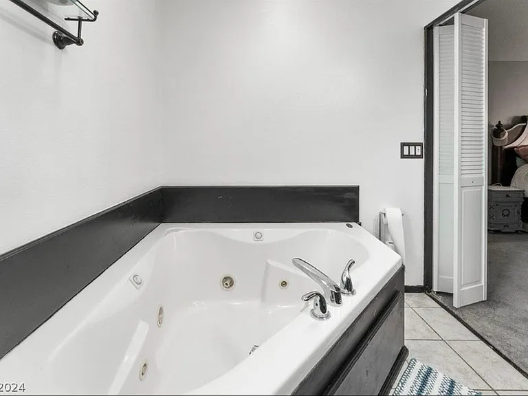 580 Chelsea Dr — Photo 30