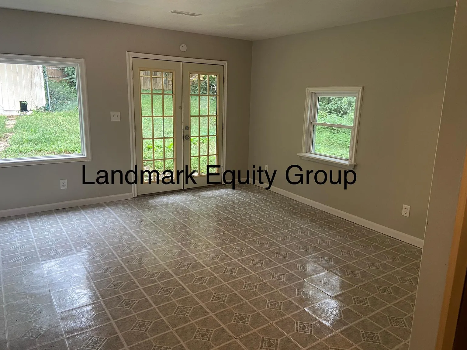 4 bed, 1300 sqft, $1,400 — Photo 4