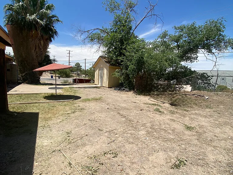 209 Easy Way — Photo 3