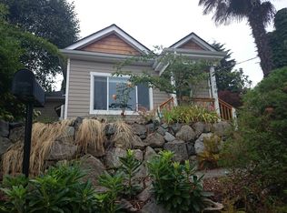 706 N 74th St, Seattle, WA 98103